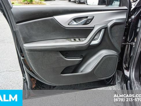 Used 2025 Chevrolet Blazer LT FWD image 46