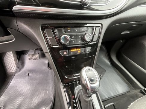 Used 2019 Buick Encore Preferred image 18