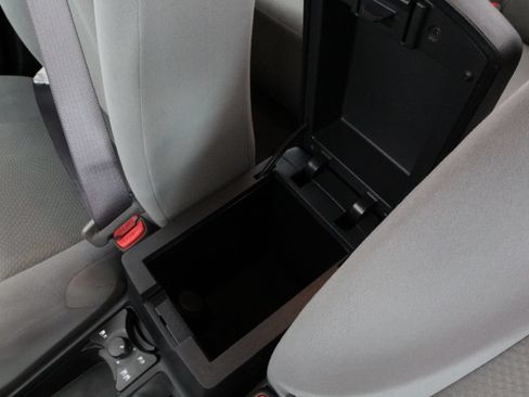 Used 2012 Nissan Sentra 2.0 FWD image 25