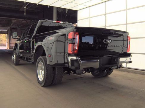 Used 2026 Ford F450 Lariat w/ Lariat Premium Package AWD/4WD image 6