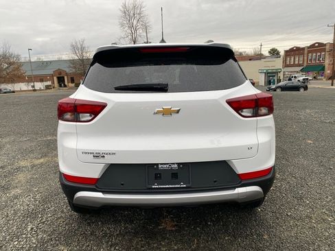 New 2026 Chevrolet TrailBlazer LT w/ LPO, Blackout Package FWD image 4