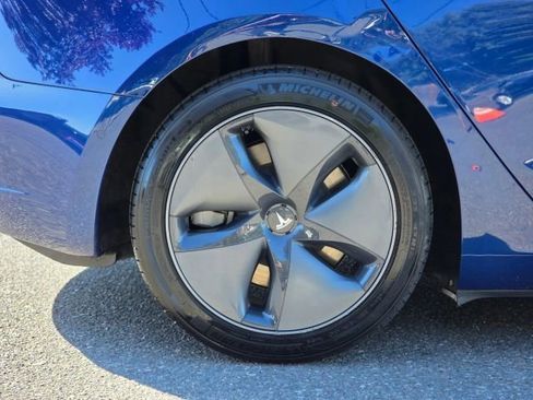Used 2020 Tesla Model 3 Standard Range Plus image 36