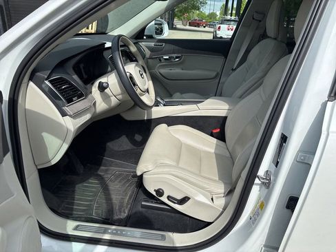 Used 2023 Volvo XC90 B6 Ultimate AWD/4WD image 10
