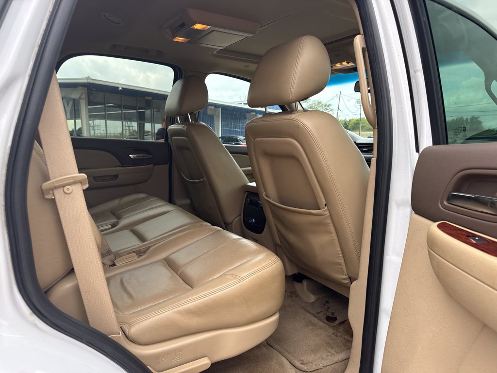 Used 2011 GMC Yukon SLT AWD/4WD image 15