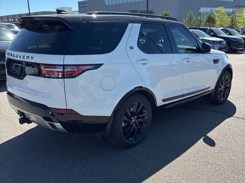 Used 2020 Land Rover Discovery Landmark AWD/4WD image 4