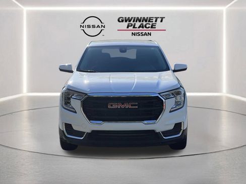 Used 2024 GMC Terrain SLE FWD image 28