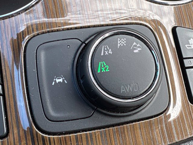 Used 2023 GMC Acadia SLE w/ Driver Convenience Package AWD/4WD image 18