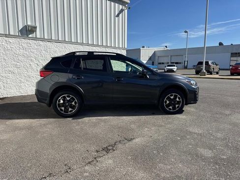 Used 2019 Subaru Crosstrek 2.0i Premium image 3