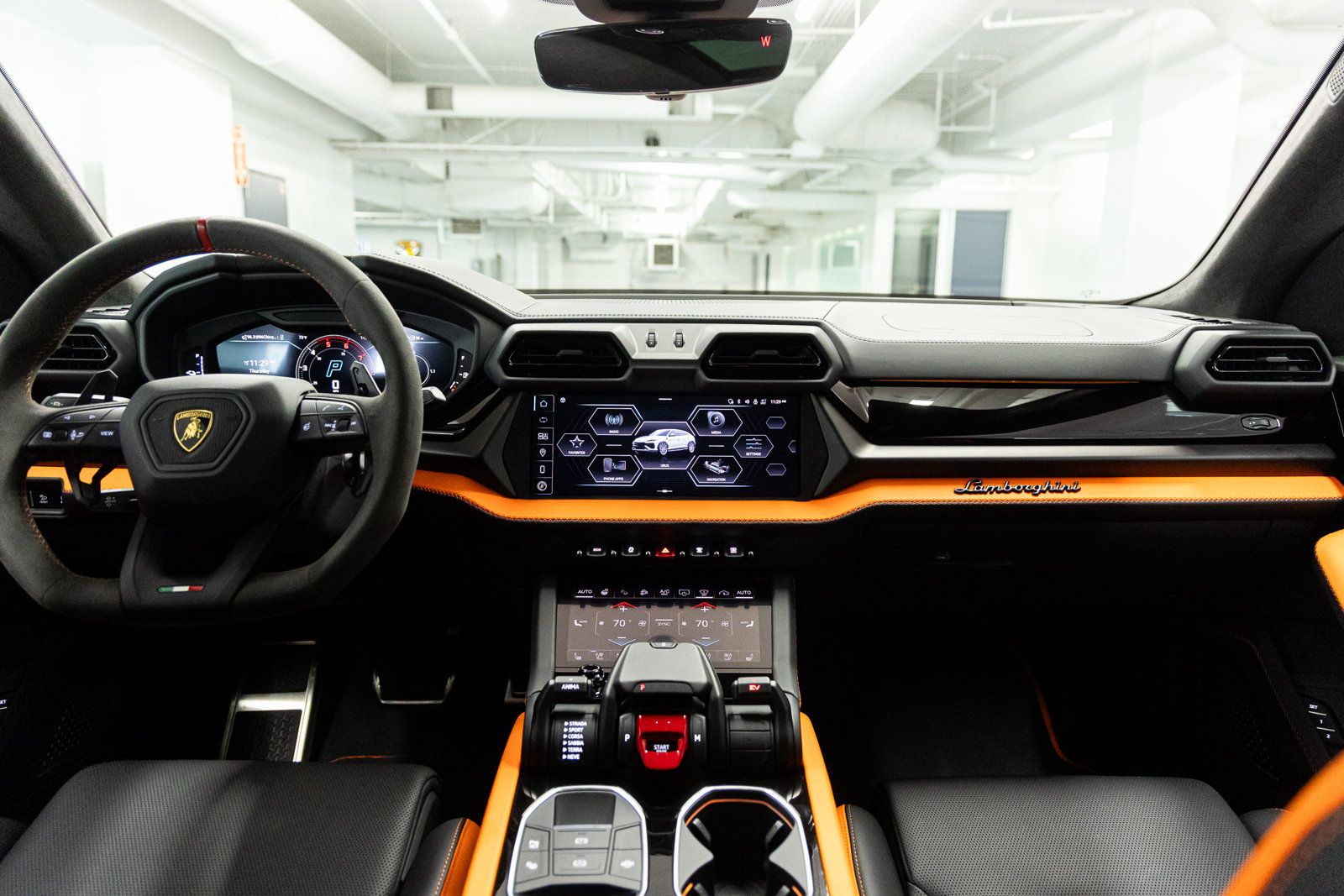 Used 2025 Lamborghini Urus S AWD/4WD image 28