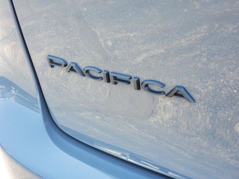 Used 2023 Chrysler Pacifica Touring-L w/ Road Tripper Package AWD/4WD image 29