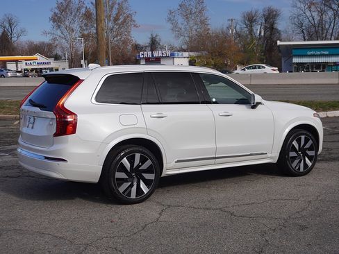 Used 2024 Volvo XC90 T8 Plus w/ Protection Package image 15