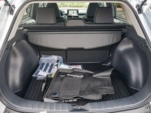 Used 2026 Toyota Corolla Cross LE image 29