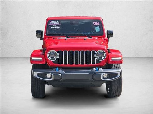 Used 2024 Jeep Wrangler Unlimited Sahara AWD/4WD image 2