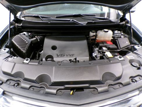 Used 2023 Chevrolet Traverse LT w/ LPO, Floor Liner Package image 32