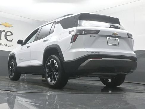 New 2026 Chevrolet Equinox LT w/ LPO, Floor Liner Package FWD image 5