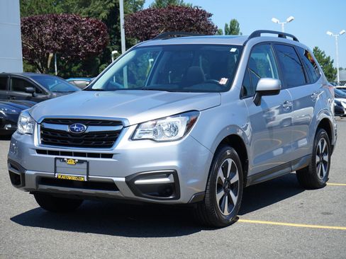 Used 2018 Subaru Forester 2.5i Premium w/ All-Weather Package AWD/4WD image 1