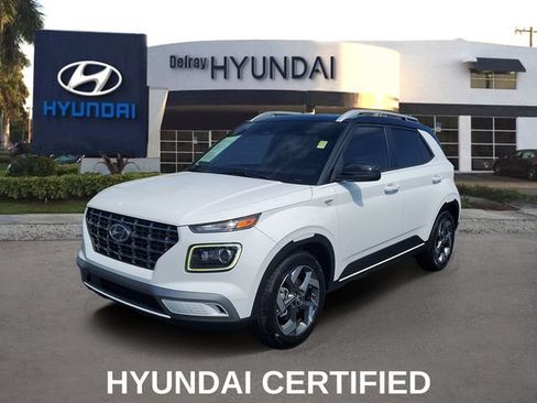 Certified 2023 Hyundai Venue Limited FWD image 3