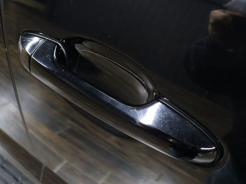 Used 2023 Toyota Tacoma SR image 9