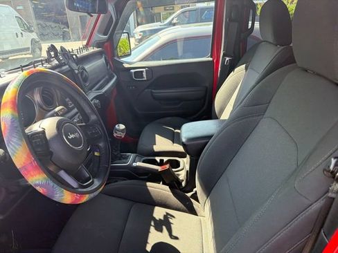Used 2021 Jeep Wrangler Unlimited Sport AWD/4WD image 5