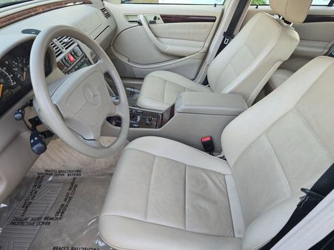 Used 1999 Mercedes-Benz C 280 Sedan image 5