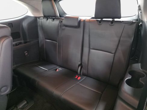 Certified 2025 Toyota Highlander Limited AWD/4WD image 34