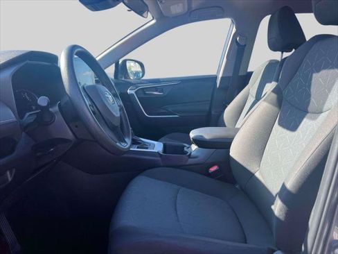 Certified 2025 Toyota RAV4 XLE AWD/4WD image 17