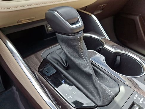 Used 2022 Toyota Highlander Limited image 17