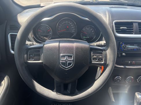 Used 2012 Dodge Avenger SE FWD image 14
