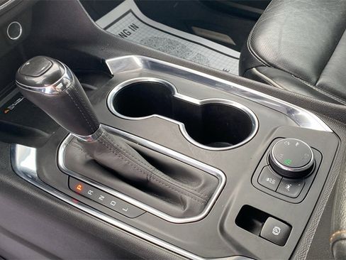 Used 2020 Chevrolet Traverse High Country image 22