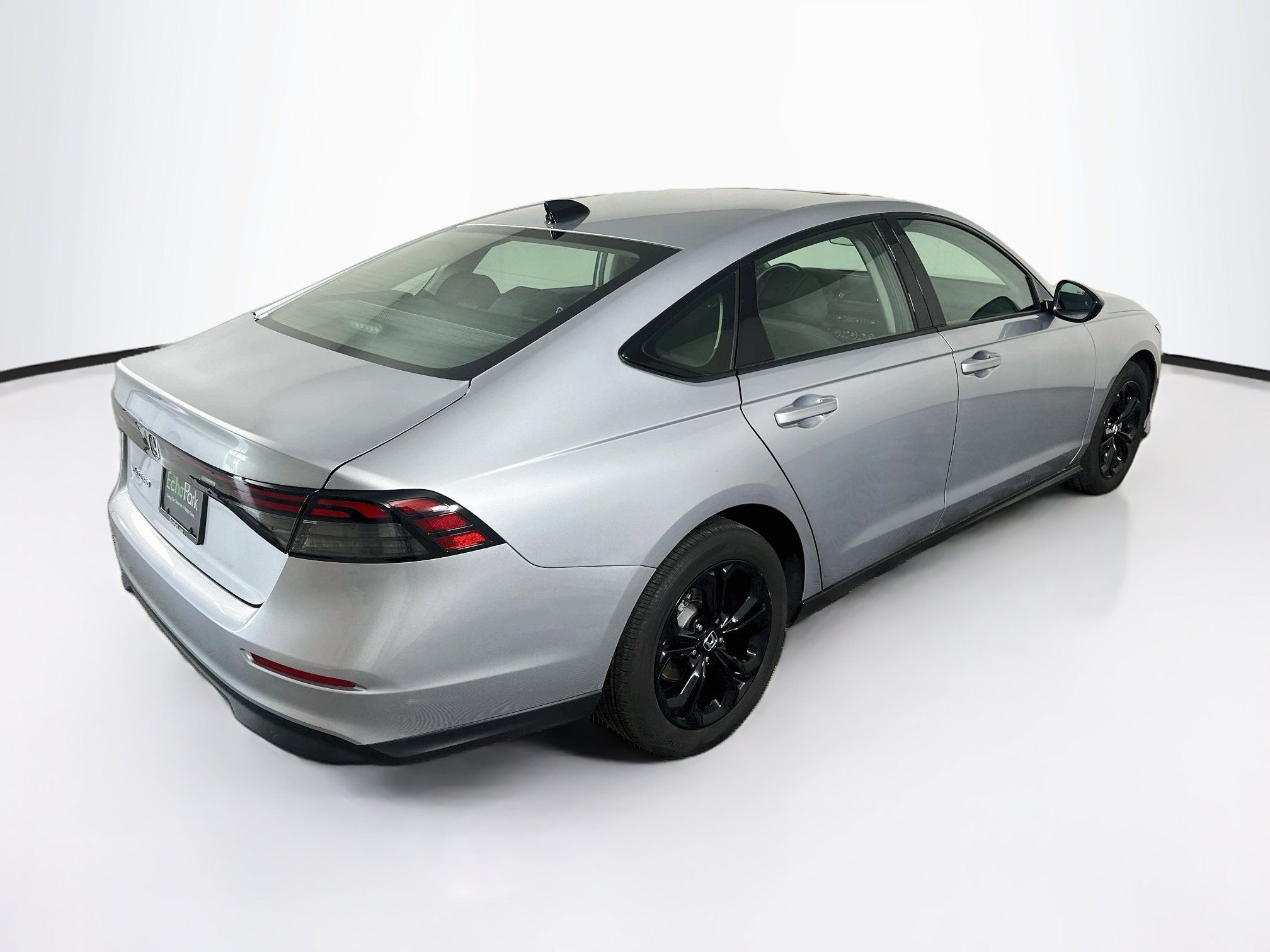 Used 2025 Honda Accord SE image 9