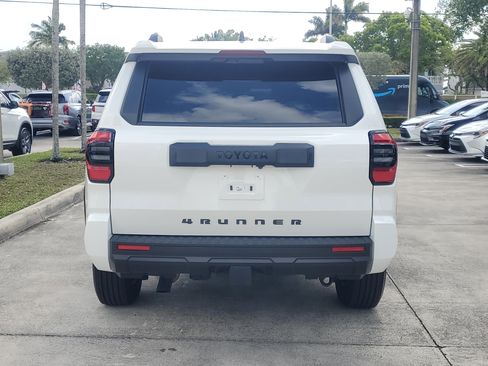 Certified 2025 Toyota 4Runner SR5 image 4