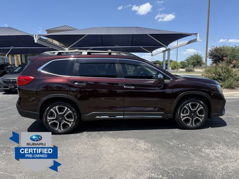 Used 2023 Subaru Ascent Touring AWD/4WD image 8