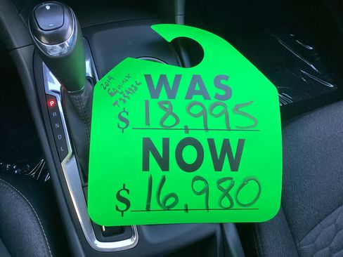 Used 2019 Chevrolet Equinox LT image 36