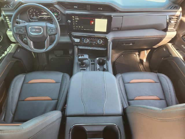 Used 2024 GMC Sierra 1500 AT4 w/ Technology Package AWD/4WD image 26
