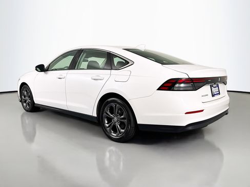 Certified 2023 Honda Accord EX image 7