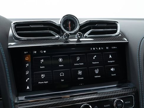 Certified 2025 Bentley Bentayga image 40