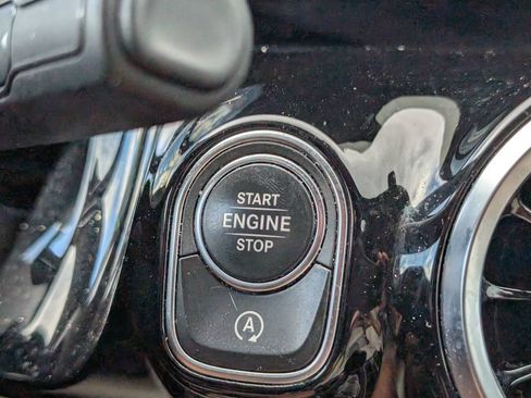 Certified 2021 Mercedes-Benz GLA 250 4MATIC image 21