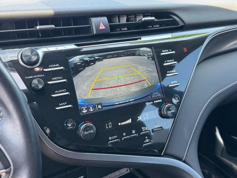 Used 2019 Toyota Camry XSE FWD image 30
