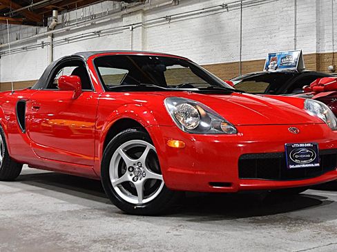 Used 2002 Toyota MR2 RWD image 2