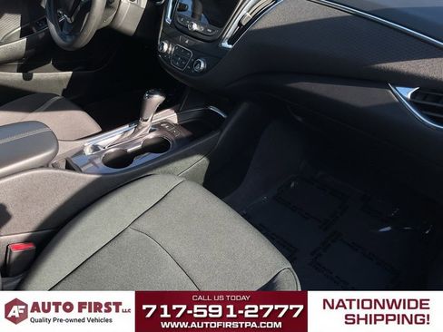 Used 2019 Chevrolet Malibu LT w/ Driver Confidence Package II FWD image 14