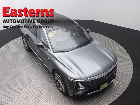 Used 2023 Cadillac Lyriq 2WD image 3