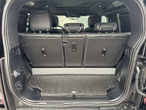 Certified 2022 Land Rover Defender 90 V8 AWD/4WD image 6