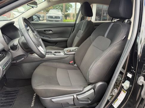Used 2022 Nissan Sentra SV FWD image 5