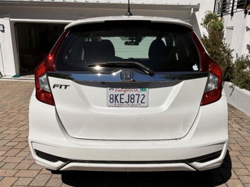 Used 2019 Honda Fit EX image 4