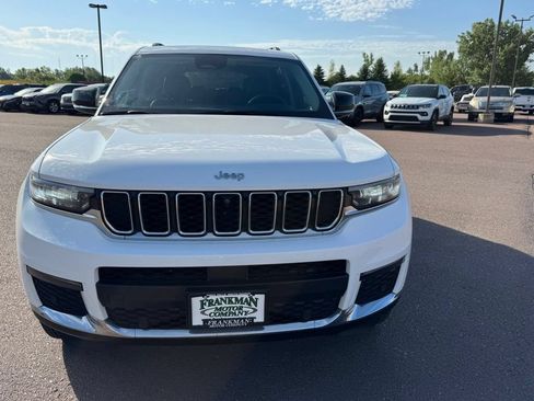 Used 2023 Jeep Grand Cherokee L Limited w/ Luxury Tech Group II AWD/4WD image 29