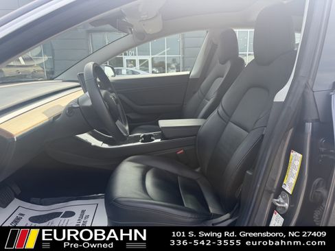 Used 2018 Tesla Model 3 Long Range RWD image 8