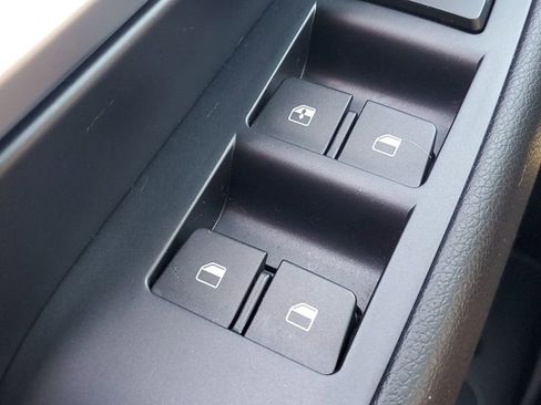 Used 2018 Hyundai Elantra GT Sport image 29