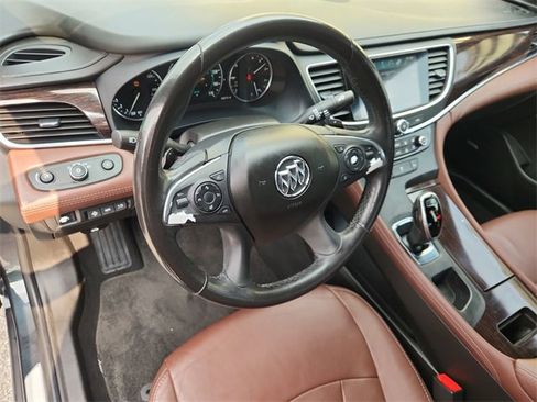 Used 2018 Buick LaCrosse Avenir image 10