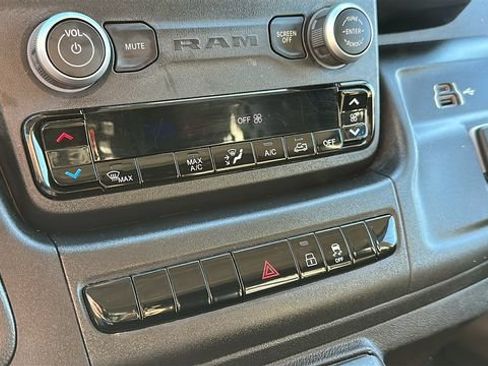 Used 2023 RAM ProMaster 2500 FWD image 17