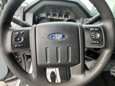 Used 2011 Ford F250 XLT w/ XLT Premium Pkg image 35